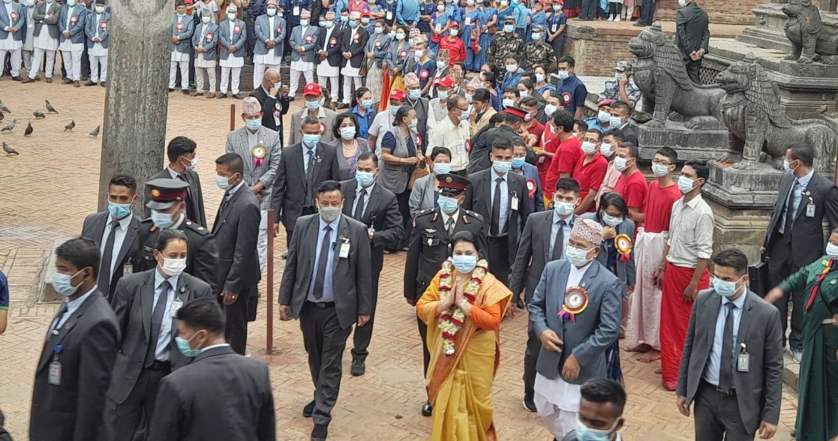 राष्ट्रपतिद्वारा कृष्णमन्दिरमा पूजा, अर्चना